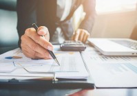 全国各大银行客服电话一览（最新汇总）（所有银行客服电话号码是多少）